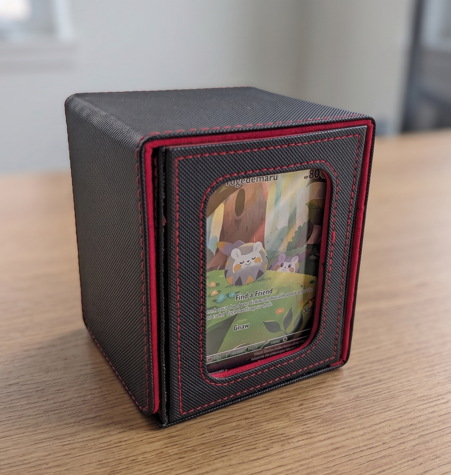 Premium Magnetic Commander Deck Box with Display Window, Toploader & Dividers